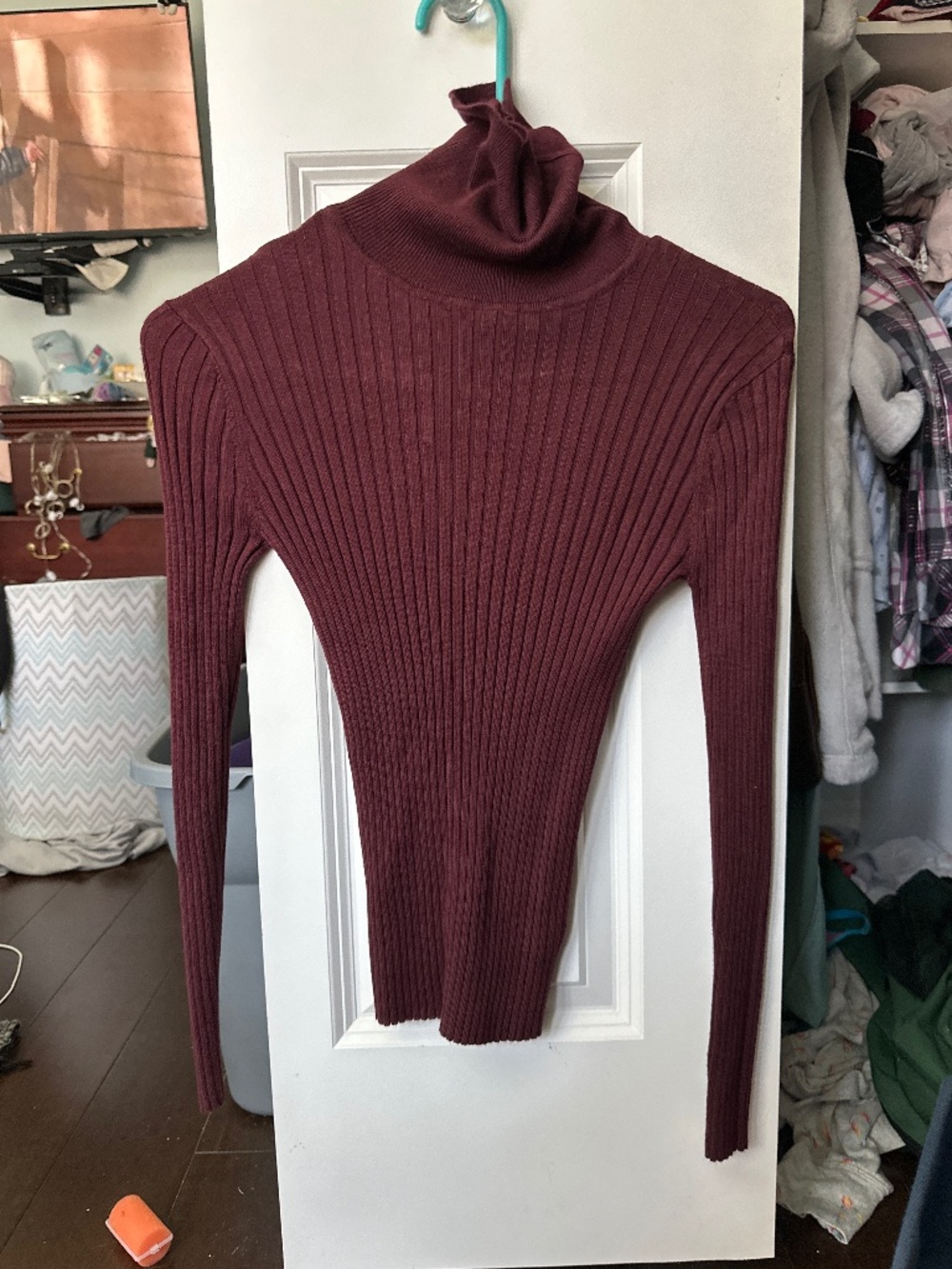 Maroon turtleneck